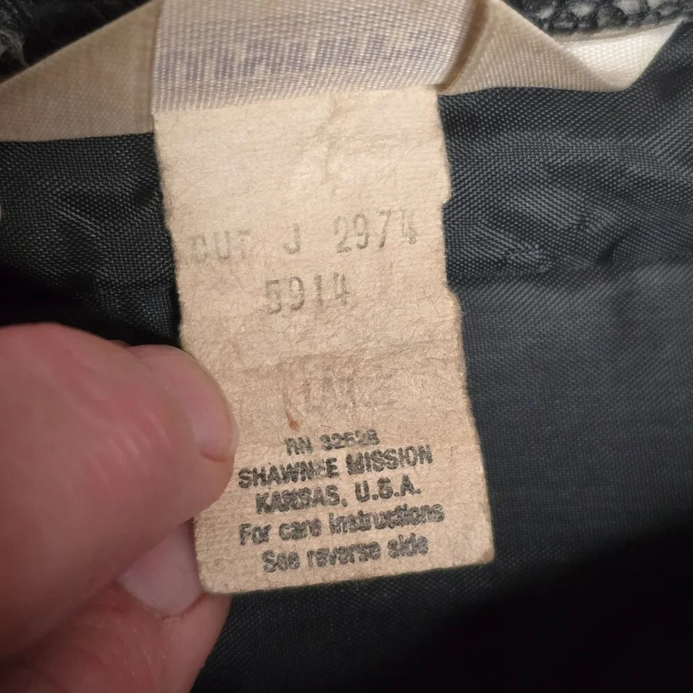 VTG Wynns Xtend Official Racing Puffer Jacket LG Black Snap Zip Closure USA 70s - Picture 6 of 14